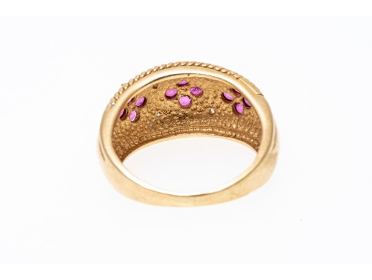 14k Yellow Gold Handsome Ruby And Diamond Argyle Motif Ring, Size 6