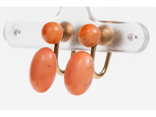 Elegant 14K And Coral Vintage Screw Back Earrings