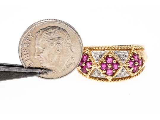 14k Yellow Gold Handsome Ruby And Diamond Argyle Motif Ring, Size 6