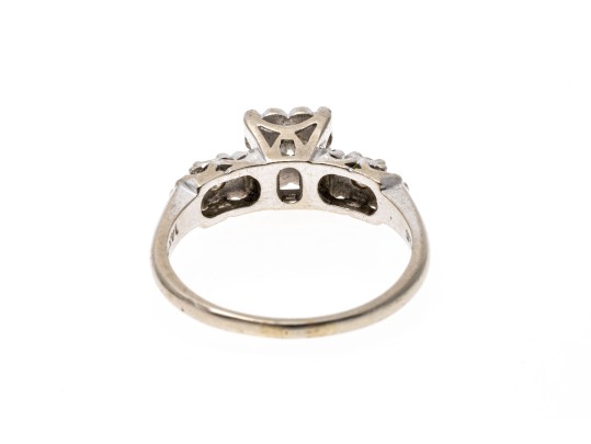 Elegant 14K White Gold And Diamond Ring, Size 7.5+