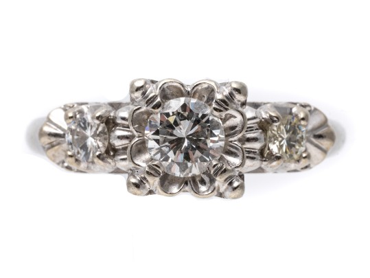 Elegant 14K White Gold And Diamond Ring, Size 7.5+