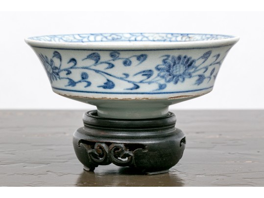 Antique Chinese Underglaze Blue And White Porcelain Footed Dish With Wood Stand