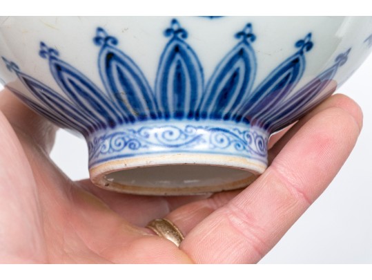 Chinese Underglaze Blue And White Porcelain Footed Bowl