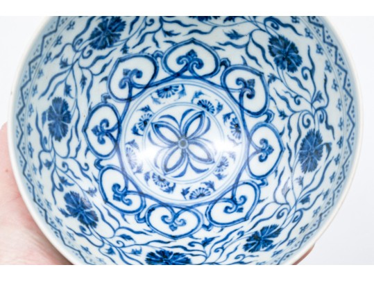Chinese Underglaze Blue And White Porcelain Footed Bowl