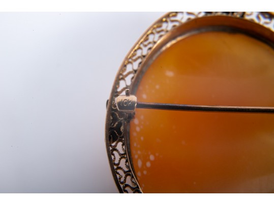 10k Gold Cameo Brooch