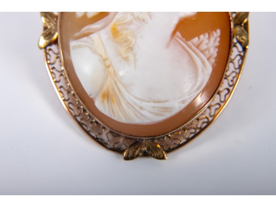 10k Gold Cameo Brooch