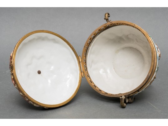 Dresden Porcelain Jewelry Casket