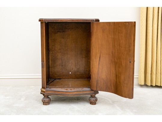 Stunning Mahogany Bedside Cabinet