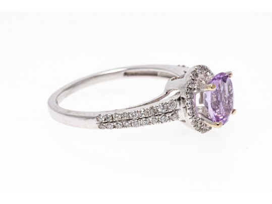 14k White Gold Pretty Pale Amethyst And Diamond Halo Ring, Size 6.5