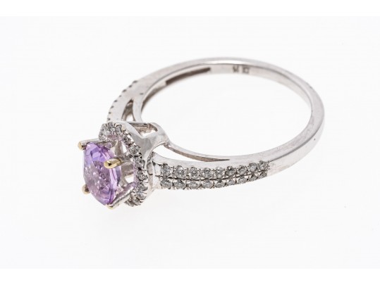 14k White Gold Pretty Pale Amethyst And Diamond Halo Ring, Size 6.5