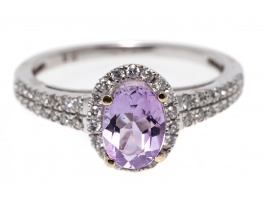 14k White Gold Pretty Pale Amethyst And Diamond Halo Ring, Size 6.5