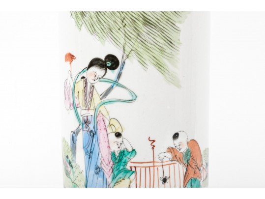 Chinese Porcelain Famille Rose Vase