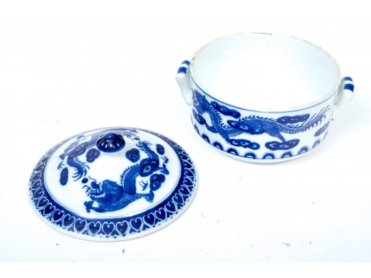 Collection Of Six Chinese Porcelains