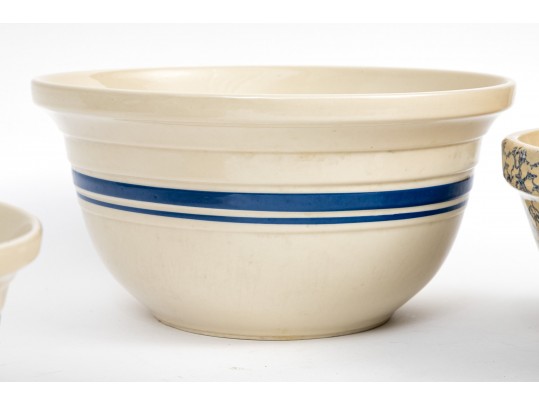 Three Vintage American Glazed Ceramic Mixing Bowls 