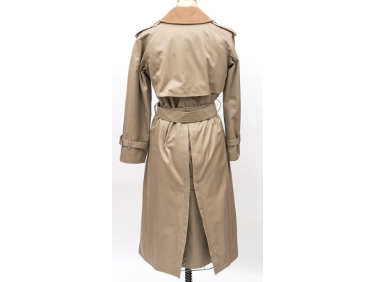 Burberry Classic Tan Button Up Belted Trench Style Coat, With Removable Wool Liner