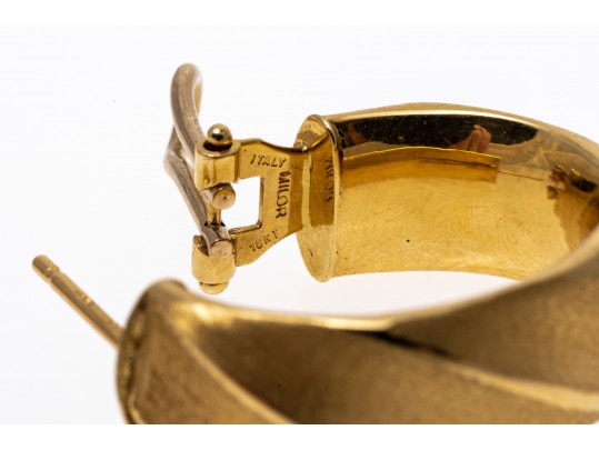 18k Yellow Gold Handsome Florentine Finished Ribbed Hoop Earrings