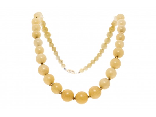 Pretty Graduated Strand Of Yellow Aventurine Quartz Beads, With A 14k Clasp