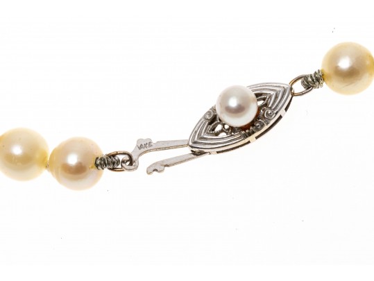 Classic Strand Of 6.25 Mm To 6 Mm Ivory Tone Cultured Pearls, 14k Clasp