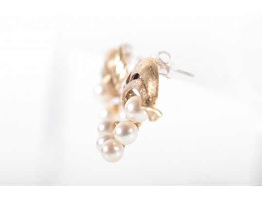14k Yellow Gold Elegant Cultured Pearl Earrings