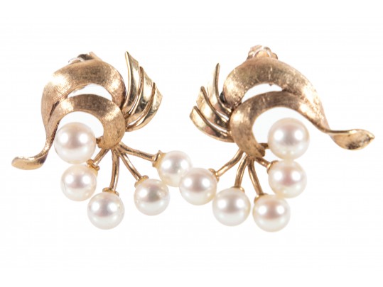 14k Yellow Gold Elegant Cultured Pearl Earrings