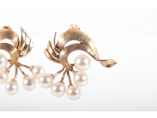 14k Yellow Gold Elegant Cultured Pearl Earrings