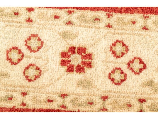 Hand-knotted Agra Wool Carpet From India - 5' 6