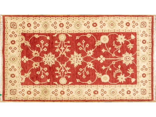 Hand-knotted Agra Wool Carpet From India - 5' 6