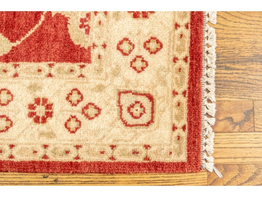 Hand-knotted Agra Wool Carpet From India - 5' 6