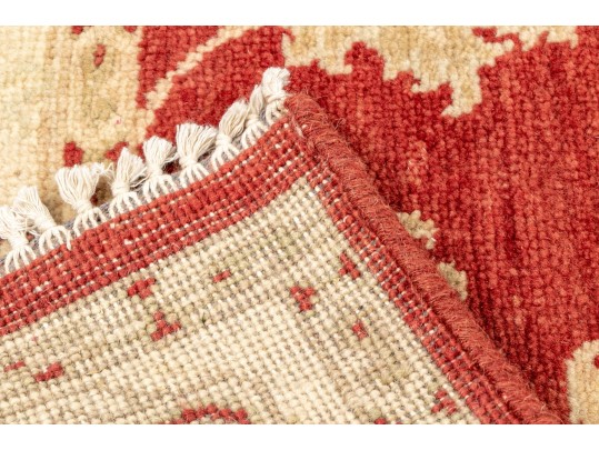 Hand-knotted Agra Wool Carpet From India - 5' 6