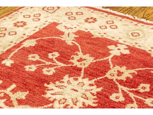 Hand-knotted Agra Wool Carpet From India - 5' 6