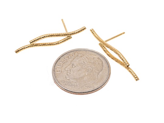 Stylish 14K Wave Bar Earrings