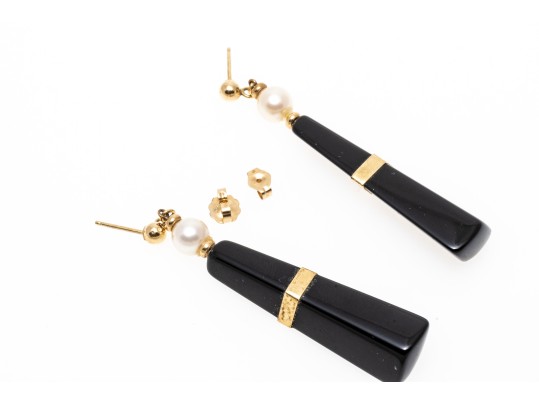 14K Onyx And Pearl Pendant Earrings