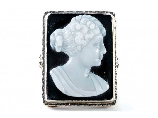 14k Yellow Gold Cameo Ring