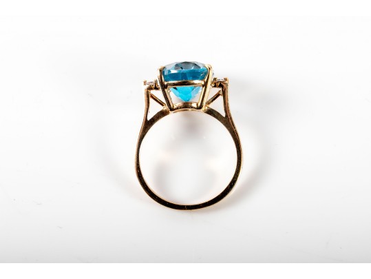 14k Yellow Gold Blue Topaz And Diamond Ring Size 5.75