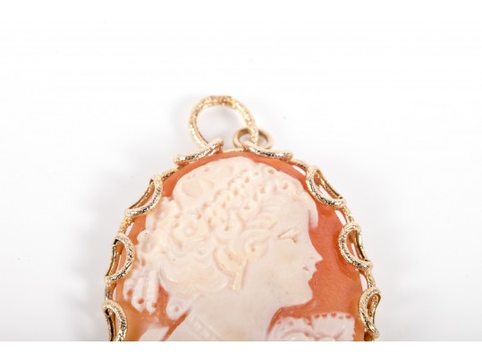 14k Milor Cameo Pendant