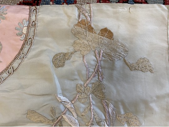 Antique Silk Robe, Floral Motifs, Late Qing / Early Republic