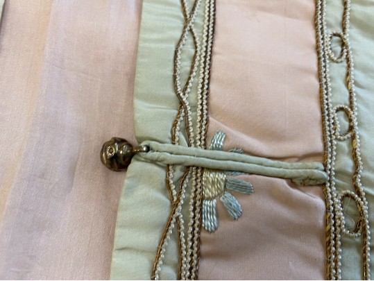 Antique Silk Robe, Floral Motifs, Late Qing / Early Republic