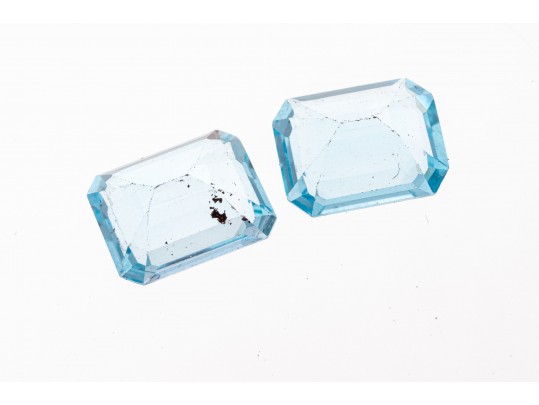 Loose Stones: 2 Rectangular Light Blue Topaz, 7.43 TCW