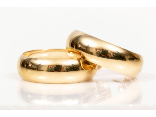 Understated 14K Polished Hoop Earrings