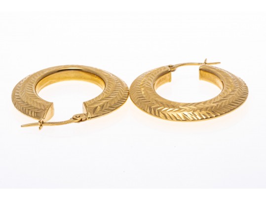 14K Diamond Cut Elongated Hoop Earrings