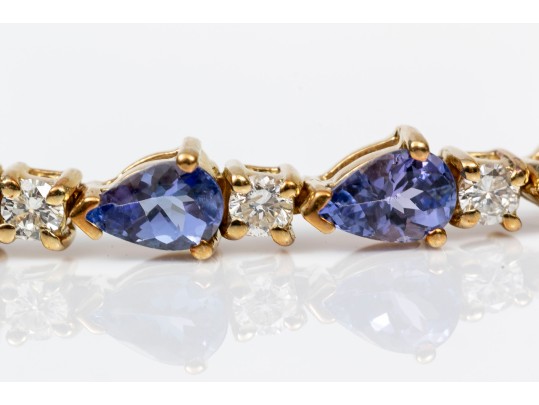 18K Alternating Pear Tanzanite And Round Diamond Line Bracelet