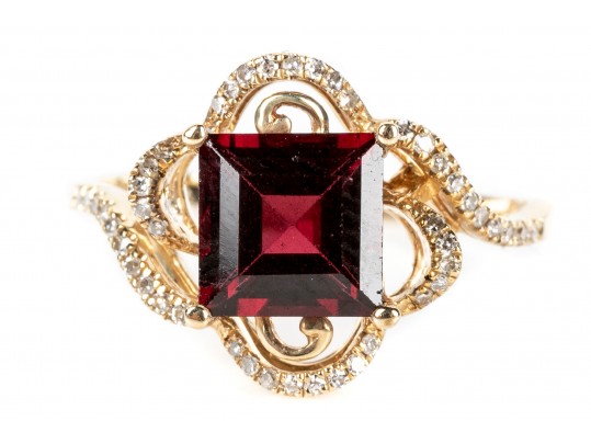 Enchanting 10K Garnet And Diamond Frame Ring,size 6.5+