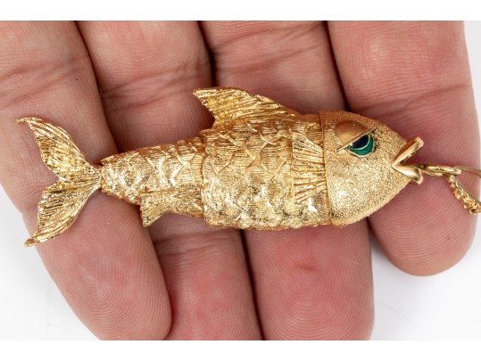 Outstanding 18K Articulated Fish Pendant
