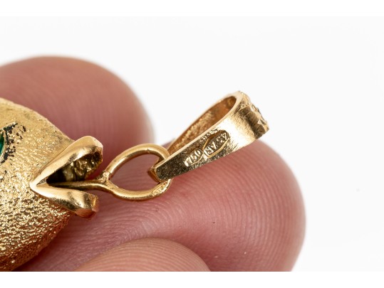 Outstanding 18K Articulated Fish Pendant