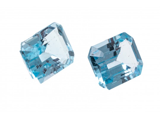 Loose Stones: 2 Rectangular Light Blue Topaz, 7.43 TCW
