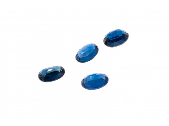 Loose Stones: Four Oval Faceted, Medium Blue Sapphires, 2.49 TCW
