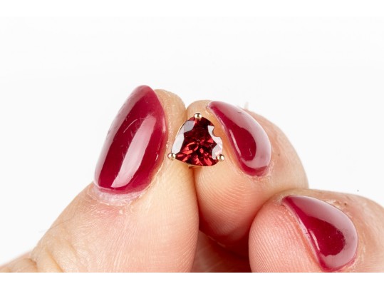 18k Rose Gold Pretty Heart Shaped Garnet Stud Earrings, Approximately 1.24 TCW
