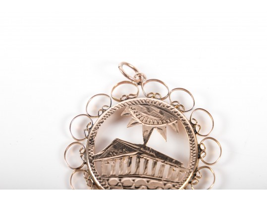 1930's 14k Yellow Gold Pendant Depicting The Parthenon