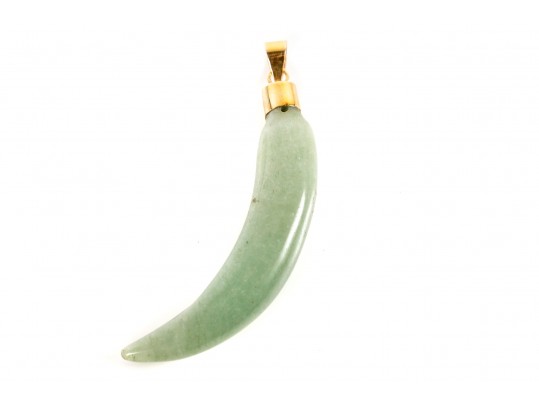 14k Yellow Gold Jade Claw-Form Pendant
