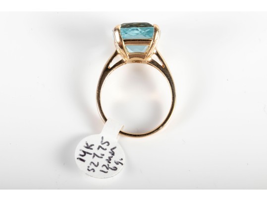 14k Yellow Gold Aquamarine Ring Size 7
